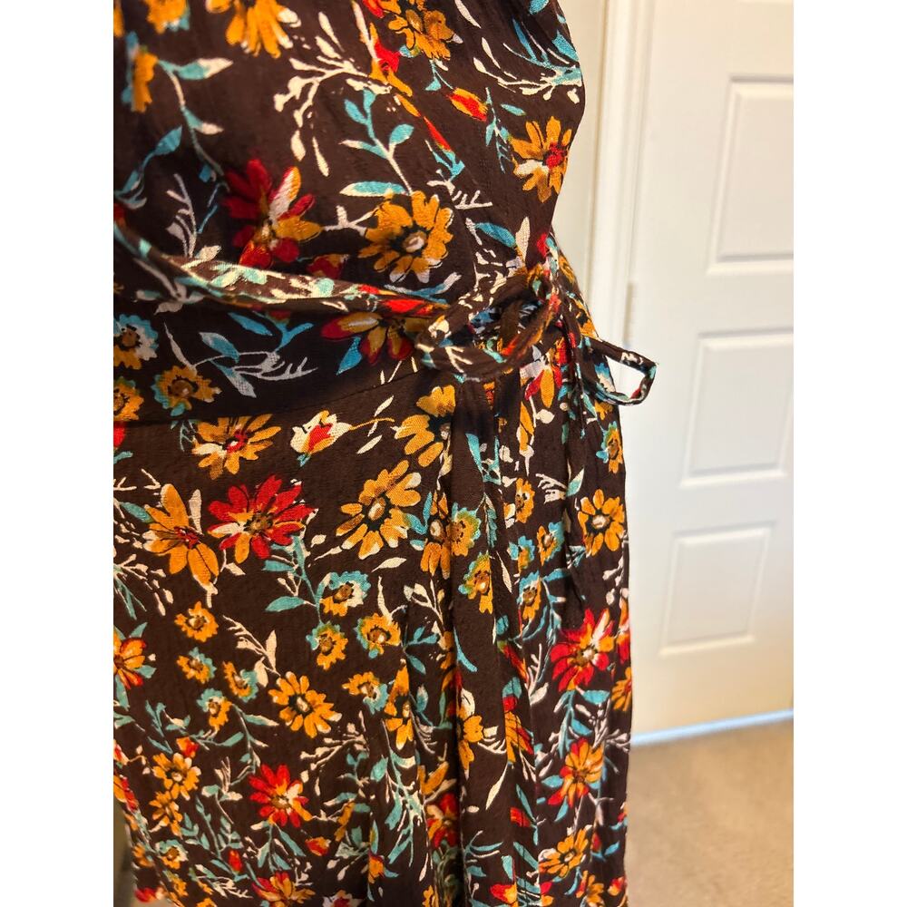 band of the free | (NWT) Brown Floral Wrap Dress | Lg - Picture 9 of 15